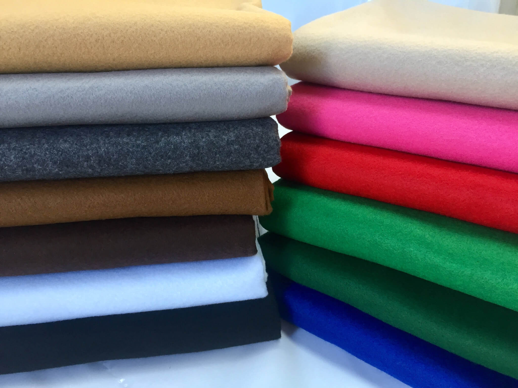BLACK Felt Fabric Material Craft Plain Colours Polyester 102cm wide