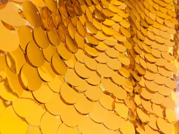 18mm Large Sequin Fabric Glitter Material, 2 way stretch - Backdrop, Dress Making, Home Decoration - 130cm wide - Sparkling GOLD Paillettes