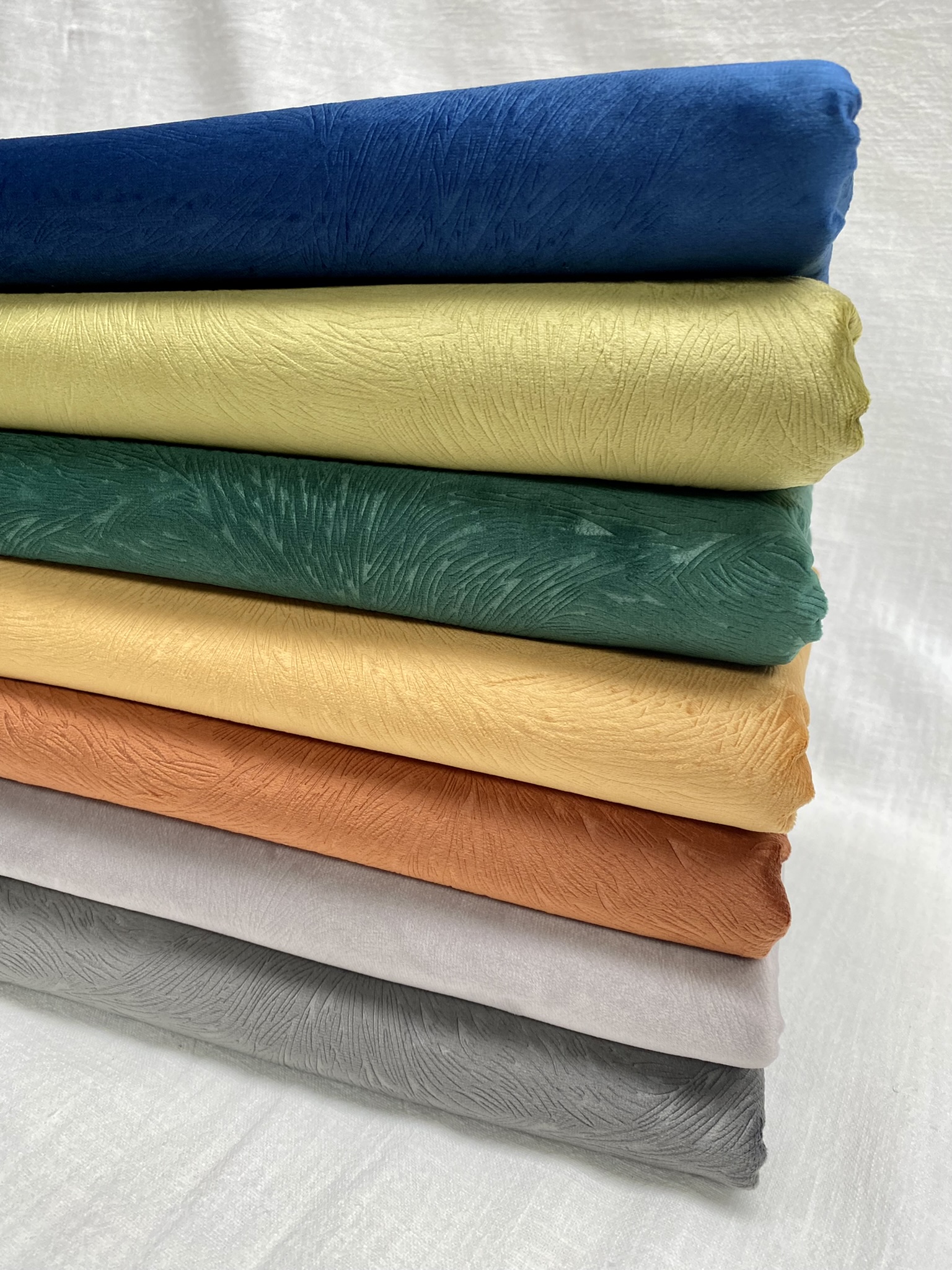 Embossed Velvet Fabric Super Soft Velour Material Home Decor Curtains  Upholstery Dressmaking - 59 / 150 cm Wide - Lush Fabric