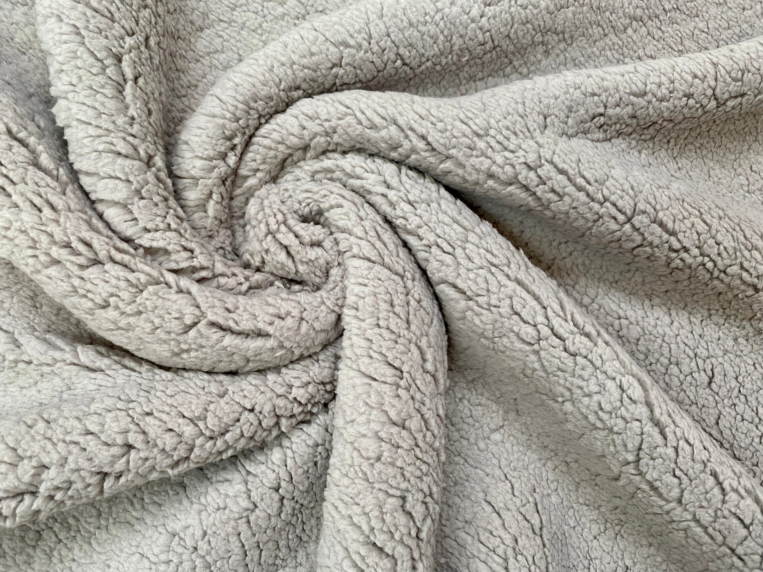 https://lushfabric.com/wp-content/uploads/2021/08/sherpa-fleece-fabric-super-soft-stretch-material-home-decor-upholstery-dressmaking-64-165-cm-wide-grey-610aa4a2-scaled.jpg