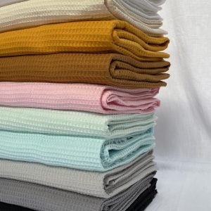 WHITE Felt Fabric Material Craft Plain Colours Polyester -102cm