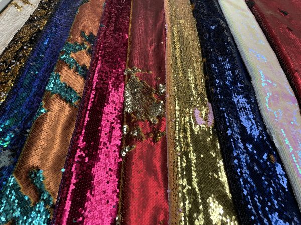 Mermaid Reversible 5mm Sequin Fabric Flip Two Tone Stretch Material - 130cm wide - Iridescent Pink & White sequins - Image 7