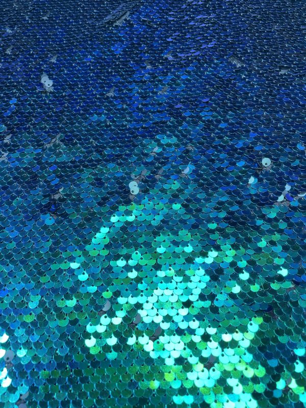 MERMAID Reversible 5mm Sequin Fabric Flip Two Tone Material - 130cm wide -  Iridescent Green & Black sequins - Image 6