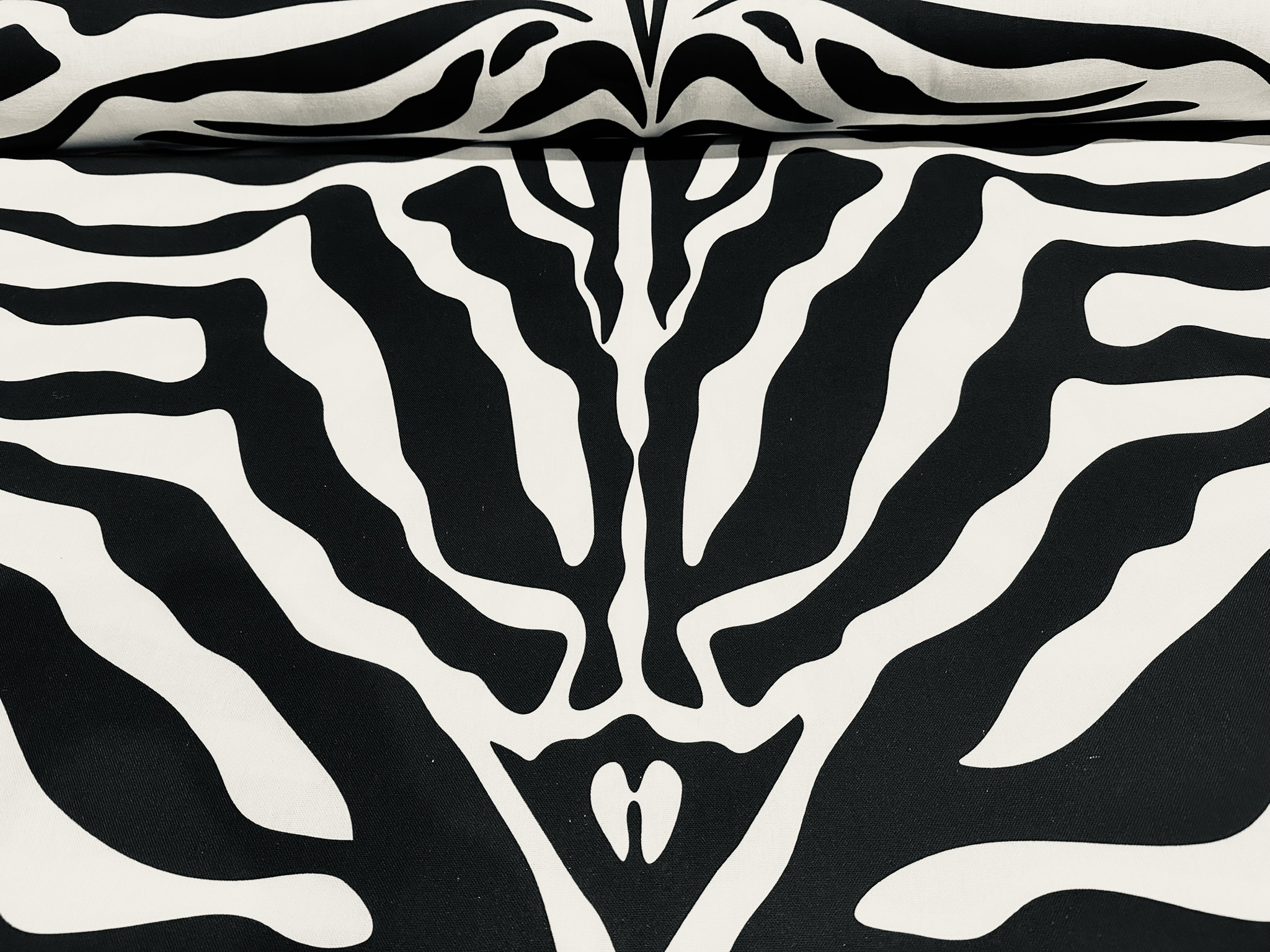 xl zebra black (1)