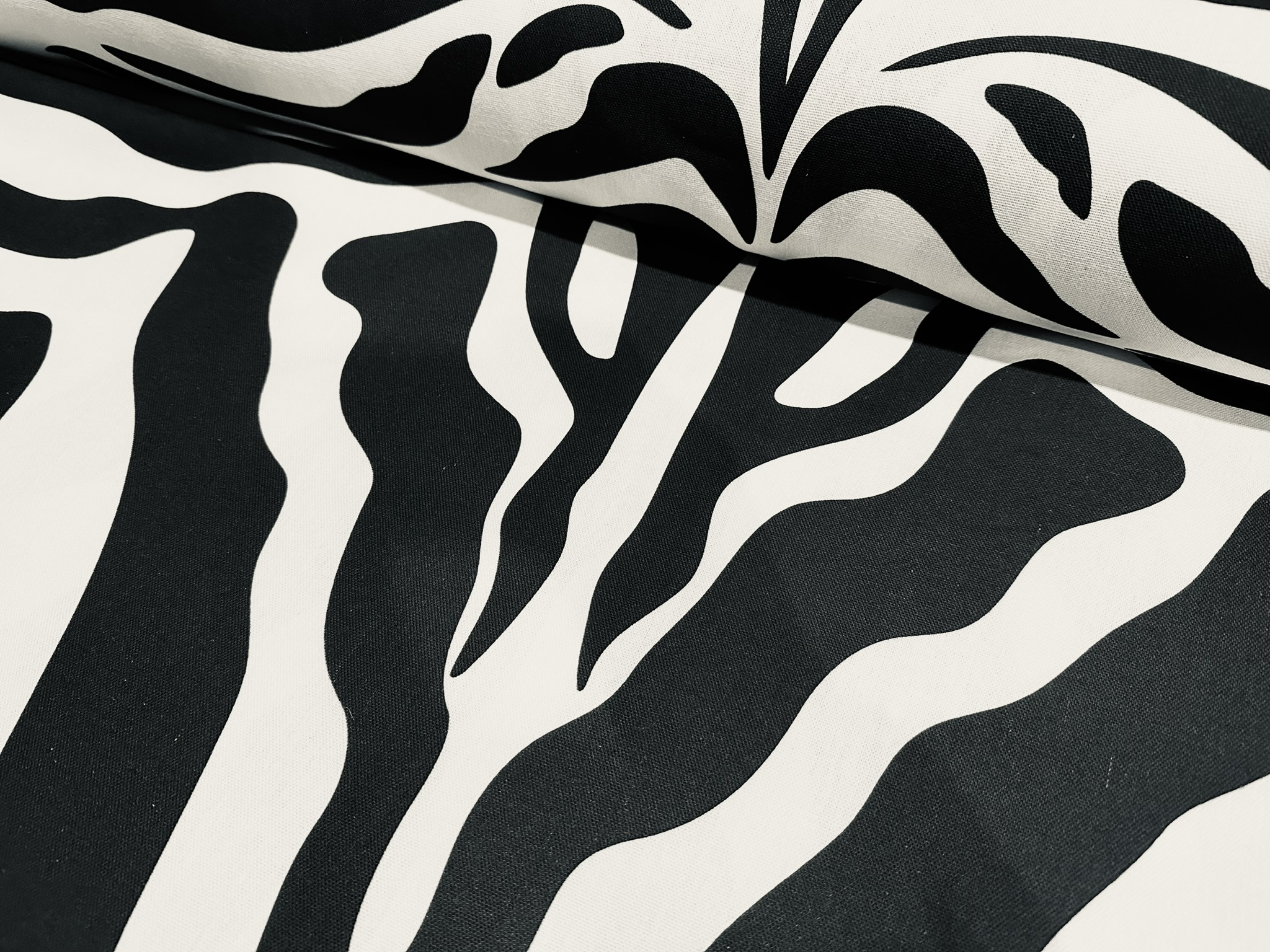 xl zebra black (2)